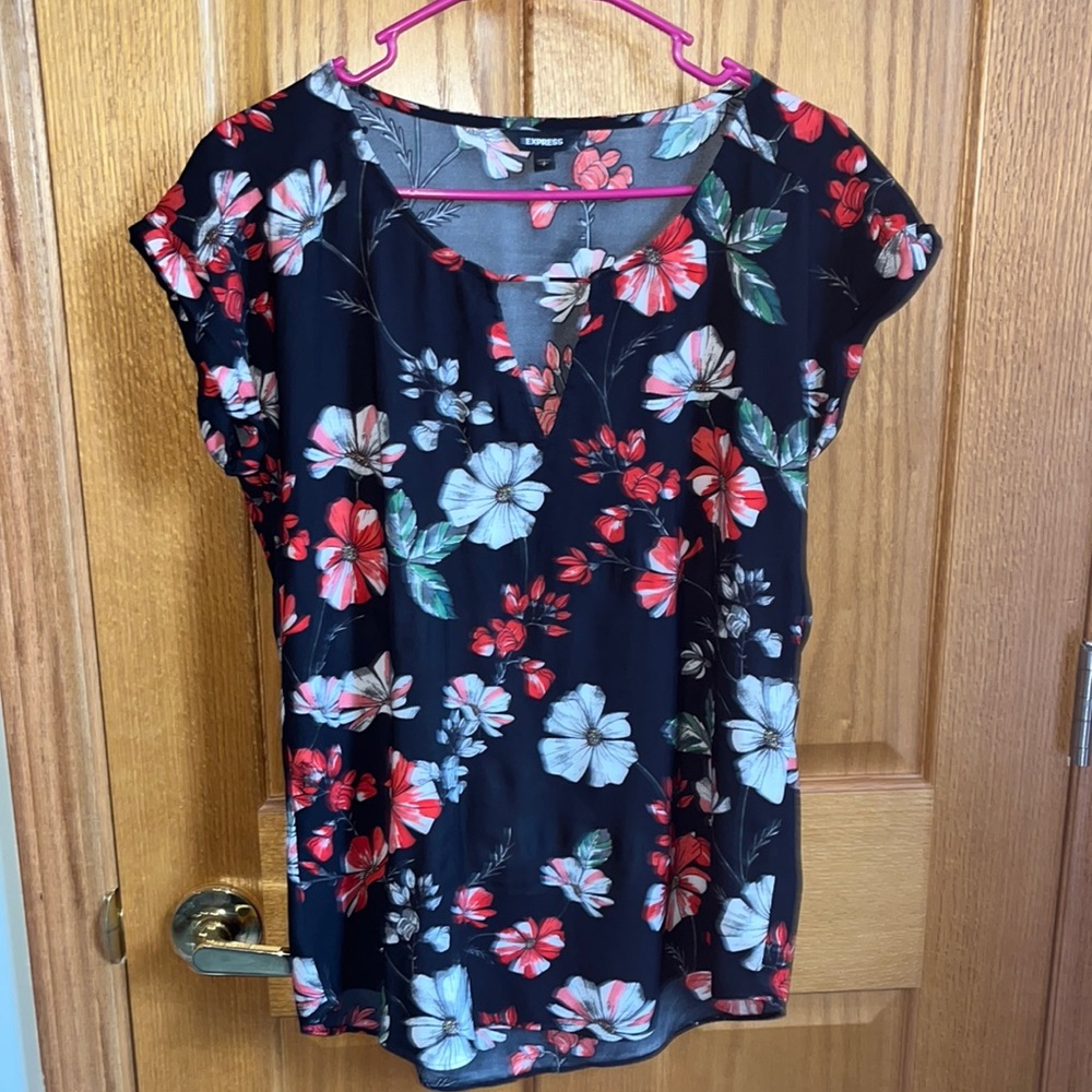 Express floral portofino style shirt sleeve blouse